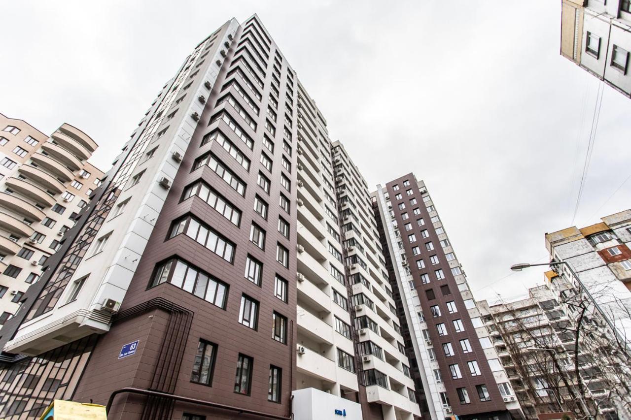 Sky House Premium Apartment In City Center تشيسيناو المظهر الخارجي الصورة